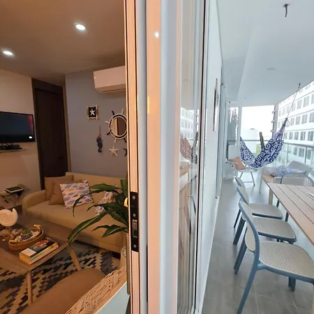 Centro De Convenciones De Americas Con Salida A Playa 2br Wifi Apartment