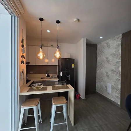 Centro De Convenciones De Americas Con Salida A Playa 2br Wifi Apartment