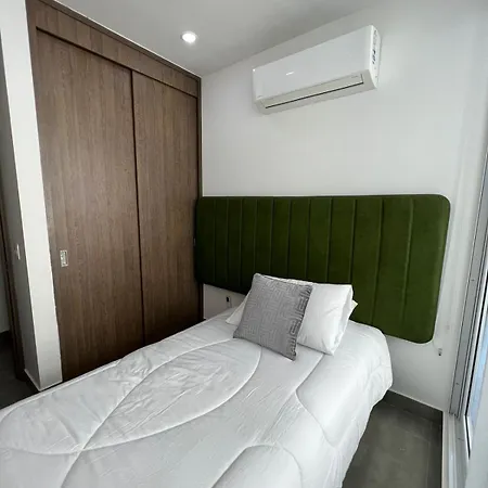 Centro De Convenciones De Americas Con Salida A Playa 2br Wifi Apartment *